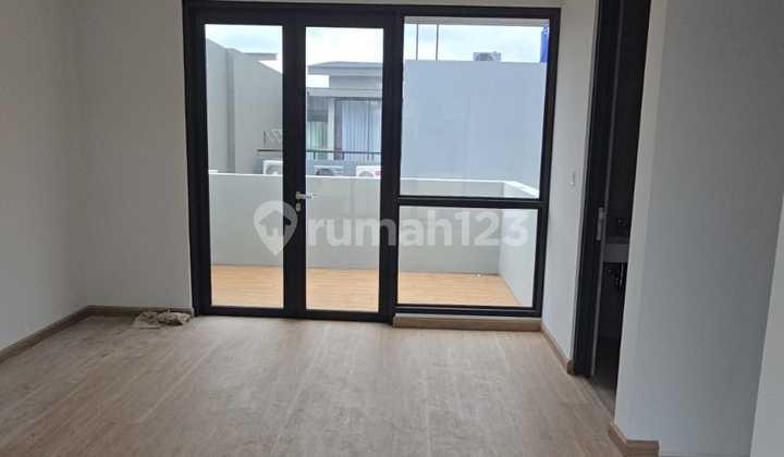 Disewakan Rumah Baru Citra 8 Cluster Lavia 3 Lantai Disewakan Rumah Baru Citra 8 Cluster Lavia 3 Lantai