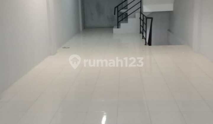 disewakan ruko strategis pinggir jalan di pos pengumben jakarta selatan