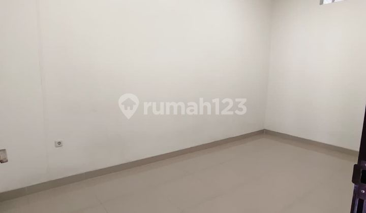 For Quick Rent Citra 5 House with 2 Floors Full Kalideres Jakarta 2