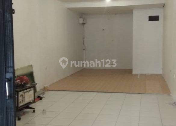 DISEWAKAN BANGUNAN SATU LANTAI DI CENGKARENG JAKARTA BARAT 1