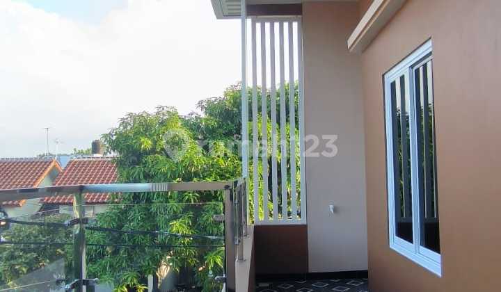 FOR SALE QUICKLY NEW CORNER HOUSE SIMPRUG DIPORIS 2 STORIES CIPONDOH TANGERANG 2