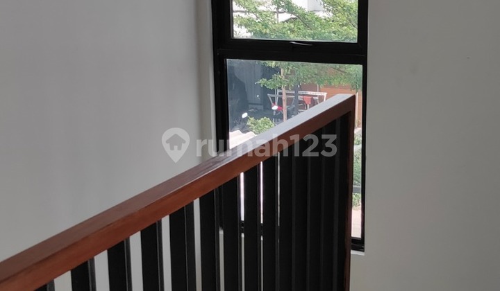 DIJUAL RUMAH CITRA GARDEN PURI SEMANAN 2LANTAI SNAGAT STRATEGIS DIJUAL RUMAH CITRA GARDEN PURI SEMANAN 2LANTAI SNAGAT STRATEGIS
