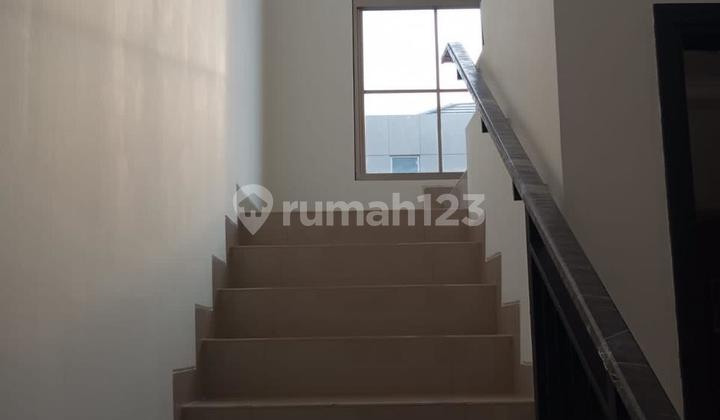 Disewakan Cepat Hoek Rumah Pik2 Cluster Arcadia
