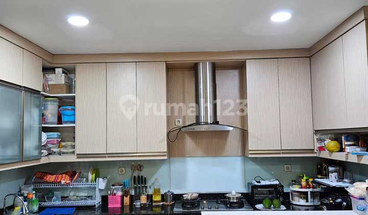 DIJUAL/DISEWAKAN RUMAH SEMIFURNISHED TAMAN PALEM LESTARI JAKARTA BARAT