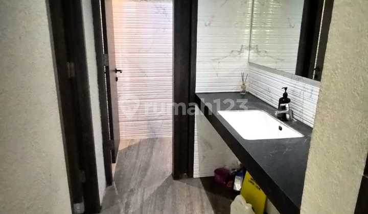 For Rent Fast 4 Attached Shophouses Citra Garden 8, Semifurnished, West Jakarta 2