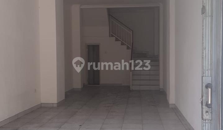 Disewakan Ruko Gandaria Dekat Mall 3lantai Jakarta Selatan