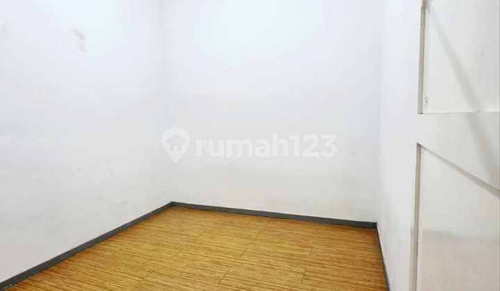 Disewakan Ruko Radio Dalam 4 Lantai Jakarta Selatan Disewakan Ruko Radio Dalam 4 Lantai Jakarta Selatan