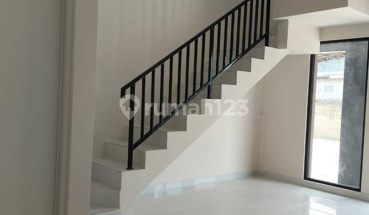 DISEWAKAN GUDANG BARU DI PERIUK TANGERANG ADA OFFICE BISA 40FEET