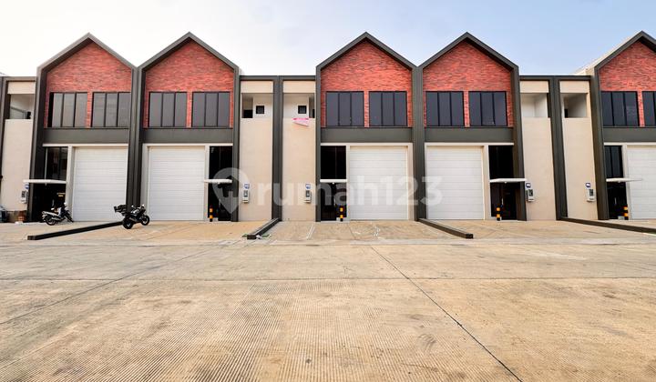 Gudang Bizpark Multiguna Ada Office dan Siap Pakai Gudang Bizpark Multiguna Ada Office dan Siap Pakai