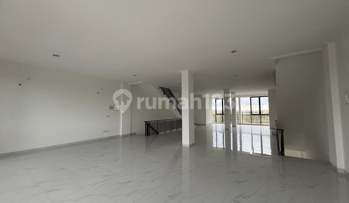 Ruko Batavia Sea Siap Pakai dengan 4 Lantai Ruko Batavia Sea Siap Pakai dengan 4 Lantai