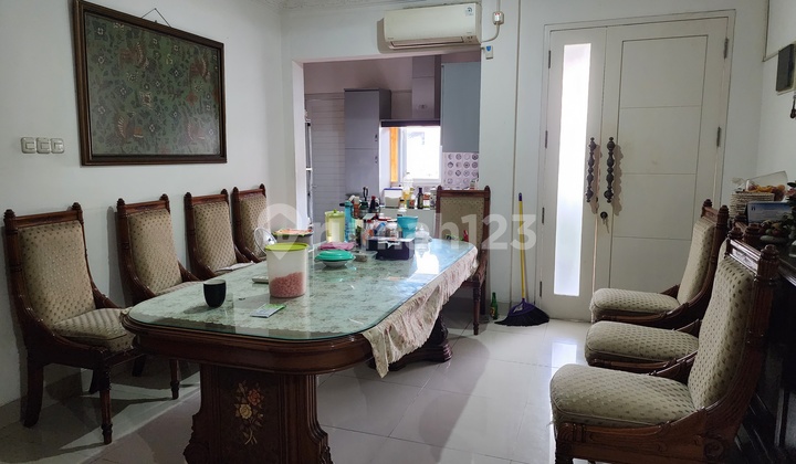 Rumah Dijual Cepat  Asri dan Nyaman Lokasi Cipete 2