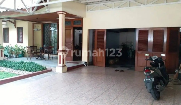 Rumah Asri dan Nyaman Lokasi Strategis di Cipete, Jakarta Selatan 