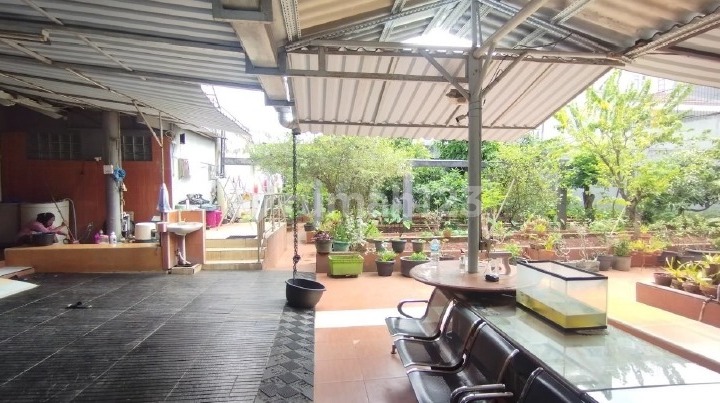 Rumah Asri dan Nyaman  serta Lingkungan Elite di Pondok Indah, Jakarta Selatan