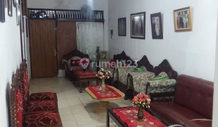 Rumah Lama Lokasi Strategis di Jatipadang Zona Komersial  2