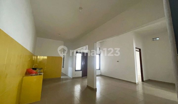 Sewa Rumah Kebraon Manis Gg 1, Halaman Luas Bagian Belakang 2