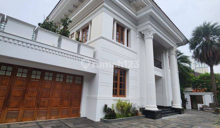 Rumah Mewah 2 Lantai Semi Furnished Pondok Indah 2