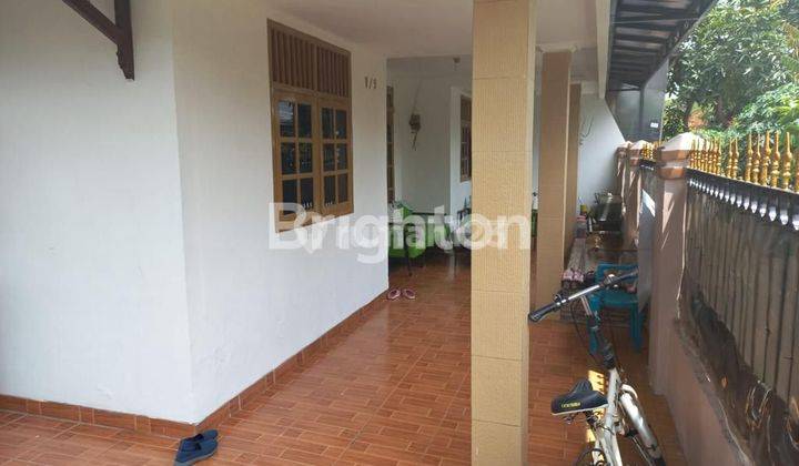 RUMAH DI KOMPLEKS PERURI CILEDUG TANGERANG 2