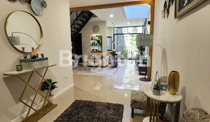 RUMAH INDUSTRIAL MODERN FULL FURNISH DI BSD CITY TANGERANG SELATAN RUMAH INDUSTRIAL MODERN FULL FURNISH DI BSD CITY TANGERANG SELATAN