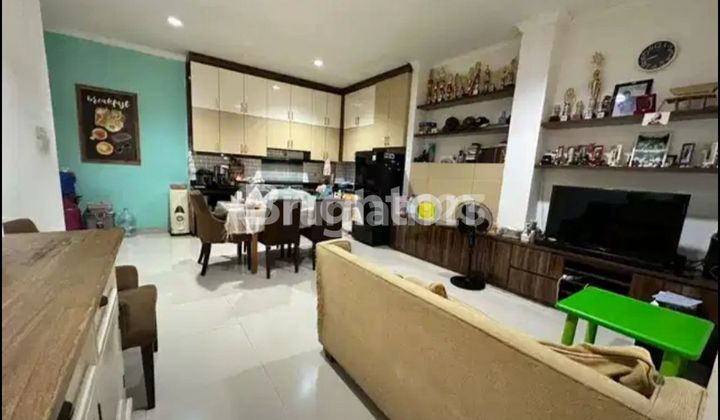 RUMAH DI VILLA BINTARO INDAH TANGERANG SELATAN