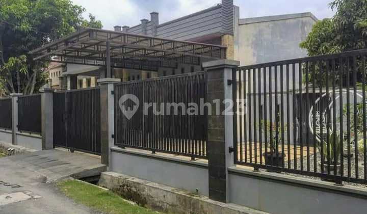 Rumah Mewah Sangat Luas dan Nyaman di Kota Medan 1