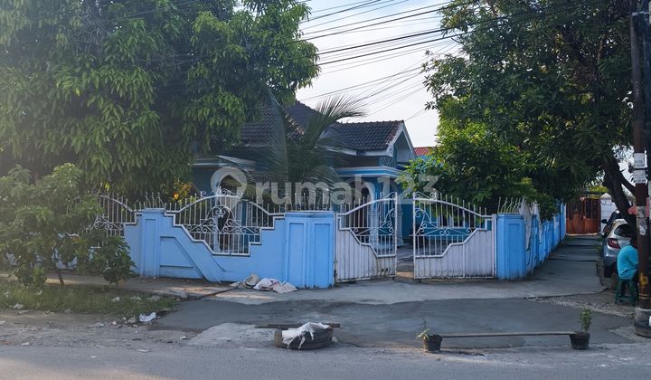 Rumah Hook Strategis Sangat Luas, Bagus dan Siap Huni di Medan Rumah Hook Strategis Sangat Luas, Bagus dan Siap Huni di Medan