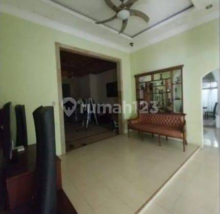 Dijual Rumah Mewah Murah Sangat Luas dan Cukup Strategis di Medan Tembung 2