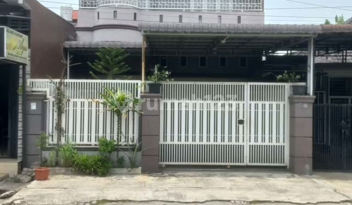 Rumah Mewah 2 Lantai Siap Huni di Lokasi Strategis Pusat Kota Rumah Mewah 2 Lantai Siap Huni di Lokasi Strategis Pusat Kota