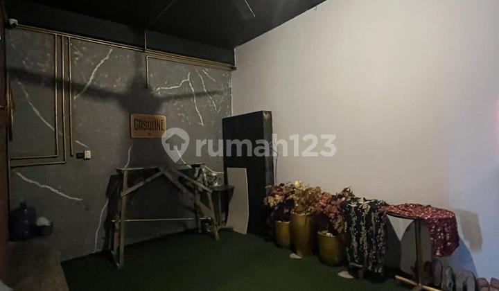 Strategic Shop House in an Elite Area, Located on the Main Road of Karya Wisata. 2