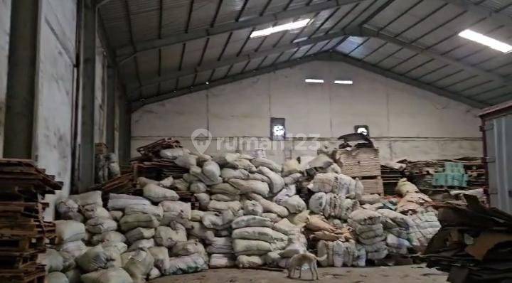 Gudang Bagus, Sangat Luas dan Siap Pakai di Sampali 1