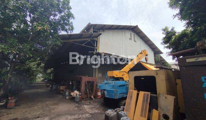 GUDANG DAN KANTOR DI JALAN NAMBANGAN - SURABAYA 2