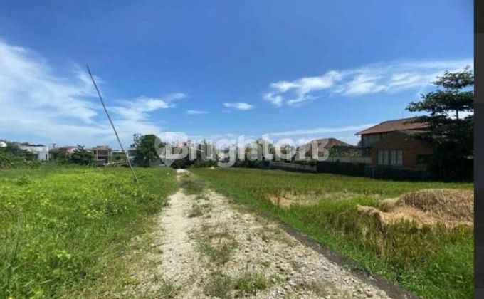 Land Plots In Berawa Bali-strategic Location And Premium Land Available Start 200m² Land Plots In Berawa Bali-strategic Location And Premium Land Available Start 200m²