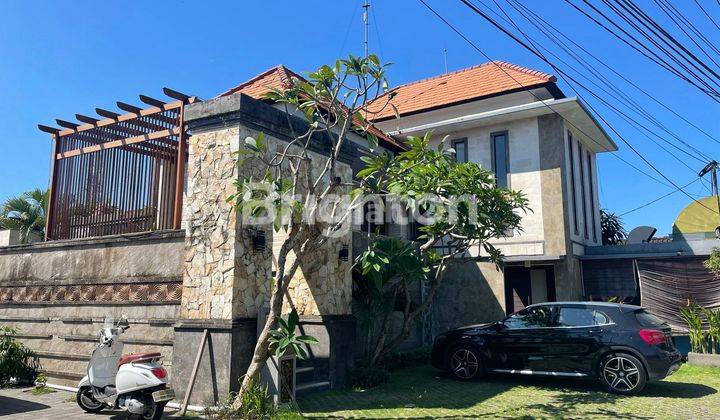 Private Villas And Spa On Jl Mertasari, Sidakarya 1493.0 M² Shm 1