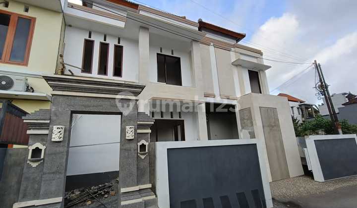 Rumah Baru 120 M² 2 Lantai Di Jl Kebo Iwa Denpasar Barat