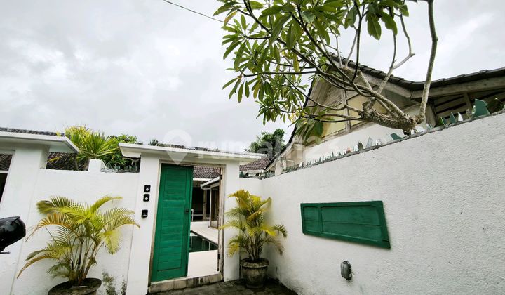 For Rent -joglo Style Villa In Padang Linjong, Canggu, North Kuta
