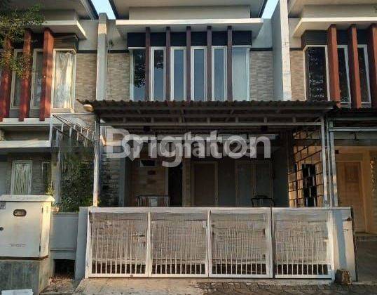 Rumah Terawat 2 Lantai Di Wisata Semanggi 1