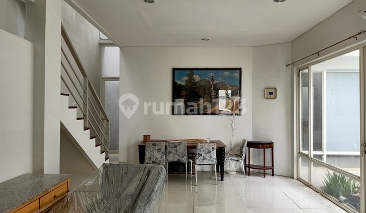 Dijual Rumah Siap Huni Semi Furnished Di Forest Mansion 2