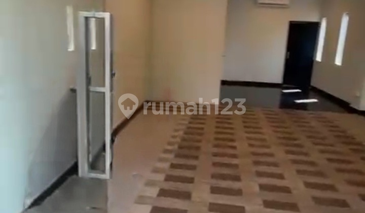 3-STORY SHOPHOUSE. KLAMPIS JAYA STRATEGIC, ZERO ACCESS ROAD. 2