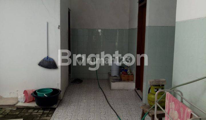 MURAH ! RUMAH KOS 2 LT. DEKAT RAYA MULYOSARI 2