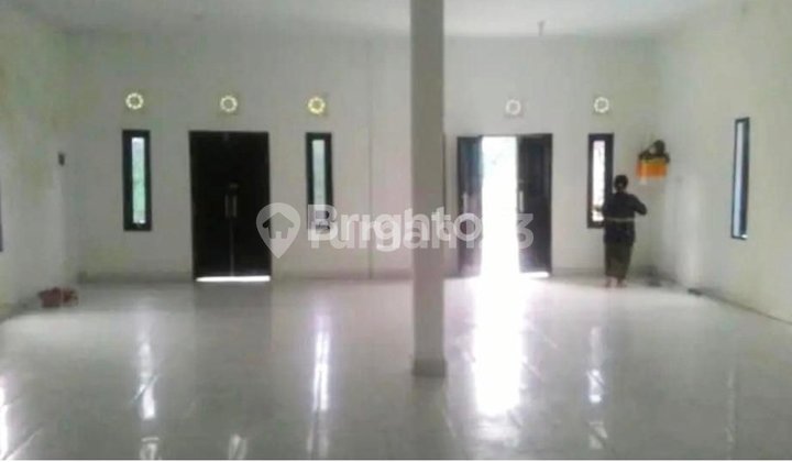Strategic Shop House Location in Sesetan, Denpasar 2