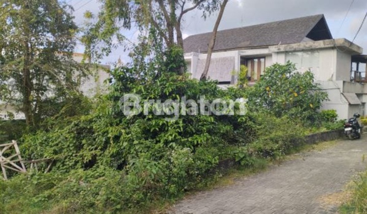 Tanah Hook Istimewa di Area Kompleks Villa, Ungasan - Uluwatu View Laut & Potensi Sunrise Dari Lantai 2! Tanah Hook Istimewa di Area Kompleks Villa, Ungasan - Uluwatu View Laut & Potensi Sunrise Dari Lantai 2!