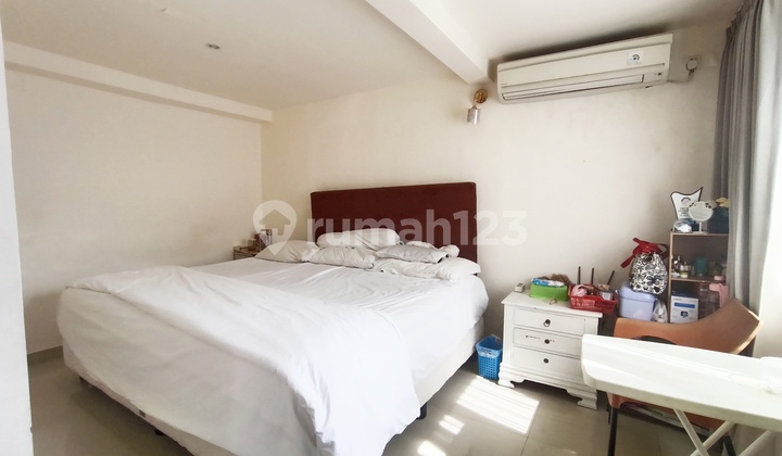 For Sale Large Luxury House in Kerobokan Area Semi-Private & Comfortable Location For Sale Large Luxury House in Kerobokan Area Semi-Private & Comfortable Location