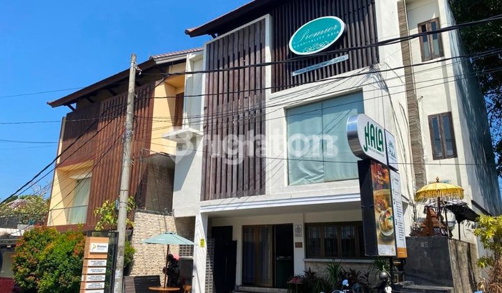 3-Story Shop House Building Profitable Investment in Umalas Directly with Rental Guarantee 3-Story Shop House Building Profitable Investment in Umalas Directly with Rental Guarantee
