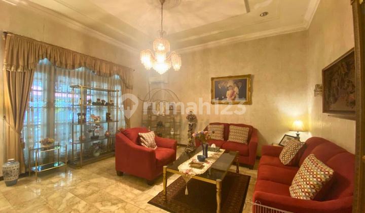 Luxury House in the Elite Area of South Jakarta