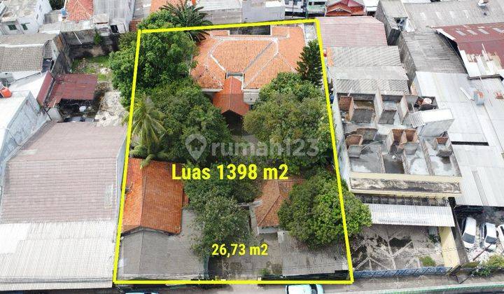 Rumah Hitung Tanah di Kawasan Kebayoran Lama 1