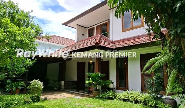 Dijual Rumah Mewah Kawasan Strategis, di Hang Tuah, Kebayoran Baru, Jakarta Selatan