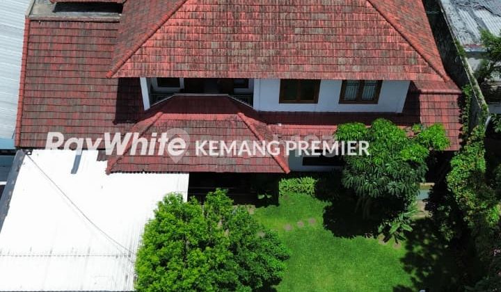 Luxury House for Sale in a Strategic Area, Hang Tuah, Kebayoran Baru, South Jakarta 2