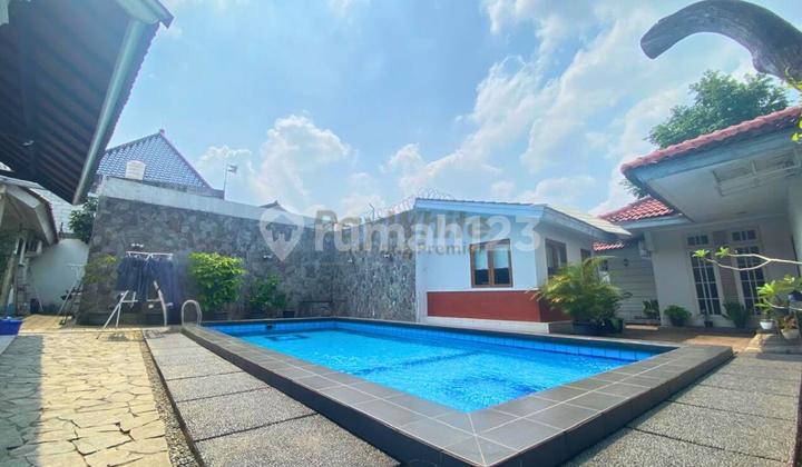 Luxury House in the Elite Area of South Jakarta