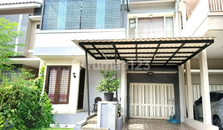 For Sale, Ready-to-Occupy House in Kebayoran Bintaro 10200