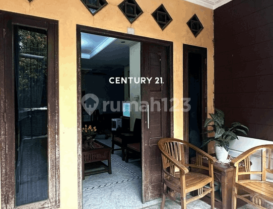 House in Graha Bunga Position Hook Facing West and South 9919 2