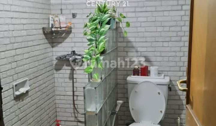 Rumah Siap Huni Tanah Luas Dekat Masjid MRBJ Bintaro 6061 2